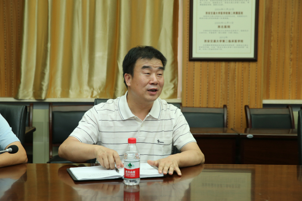 副院长李宗芳致欢送辞.jpg