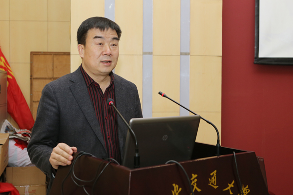C:\Documents and Settings\Administrator\桌面\第三届PICC培训班开班\AK7R4377.JPG