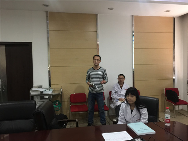 学员发言.JPG