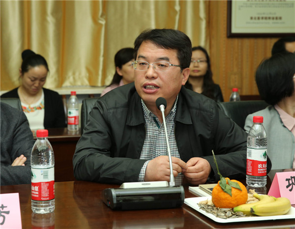 10.院党委副书记巩守平教授致辞.jpg