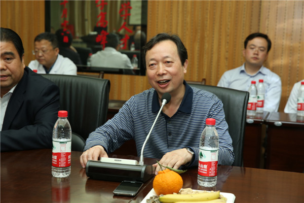 11.干四病区主任杨正安讲话.JPG