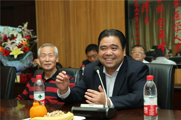 12.乔万海教授讲话.JPG