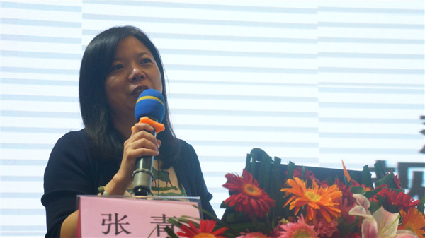 照片14：中华护理学会消毒供应中心专业委员会主委张青授课.JPG