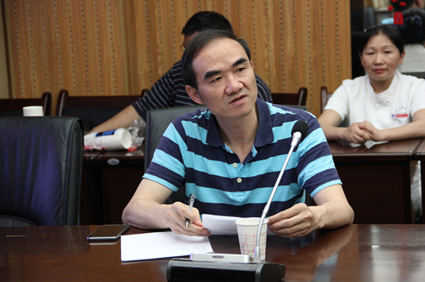 夏育民主任主持_副本_副本_副本.jpg