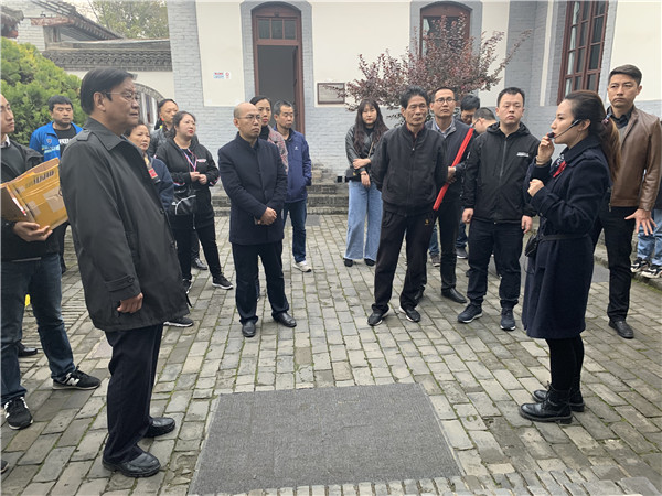 微信图片_20191112113224.jpg