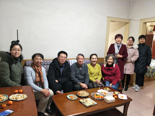 慰问龚均教授.jpg