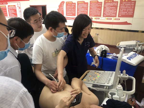急诊科报道mmexport1621905071504_副本.jpg